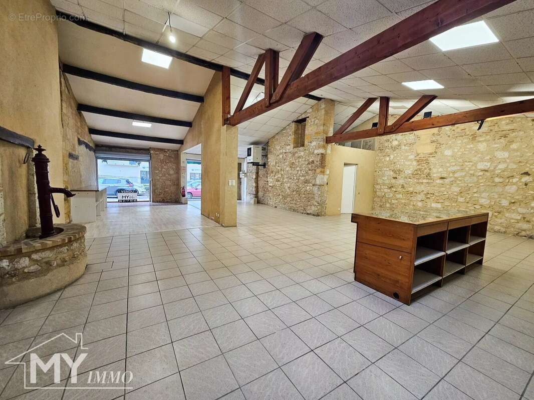 Commerce à SAINTE-FOY-LA-GRANDE