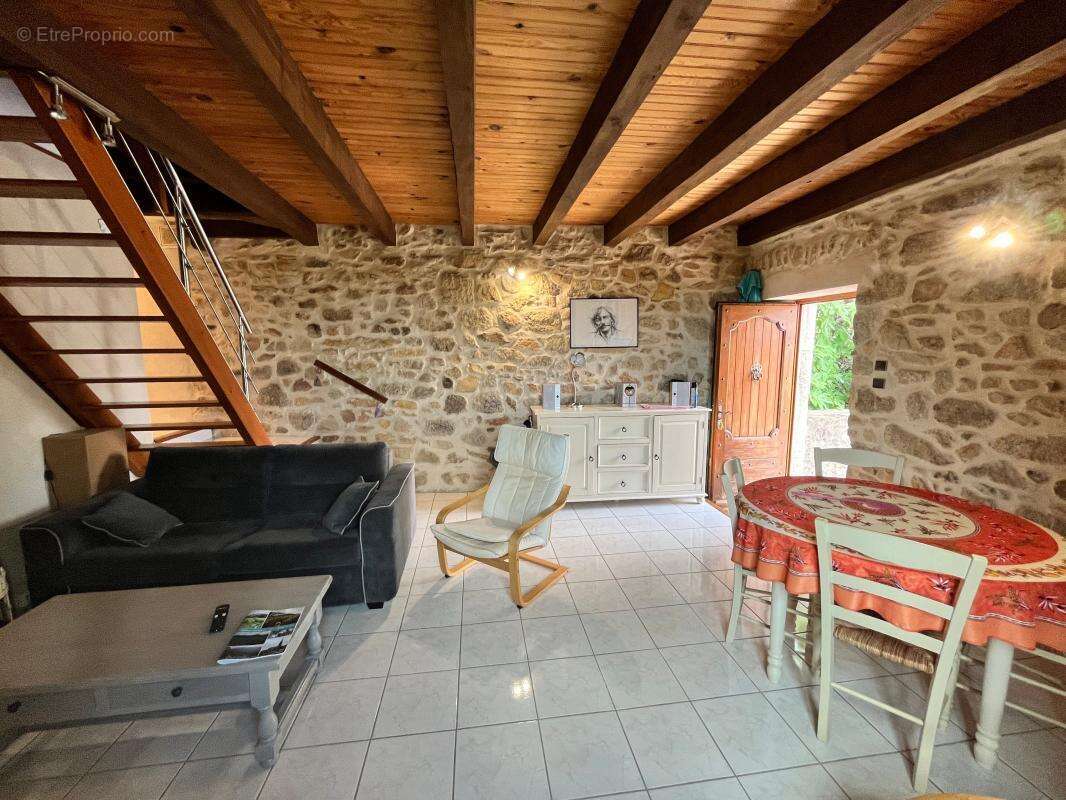 Maison en pierres avec terrasse - photo 15