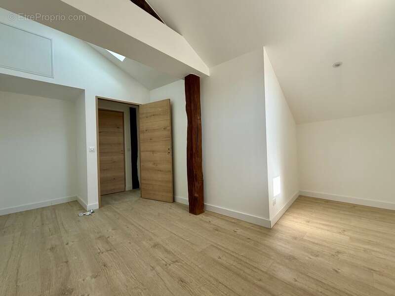 Appartement à PARAY-LE-MONIAL