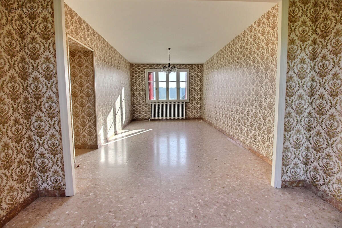 ST CLEMENT SUR GUYE, maison  4 pièce(s) 100 m2 avec vue dégagée - photo 7