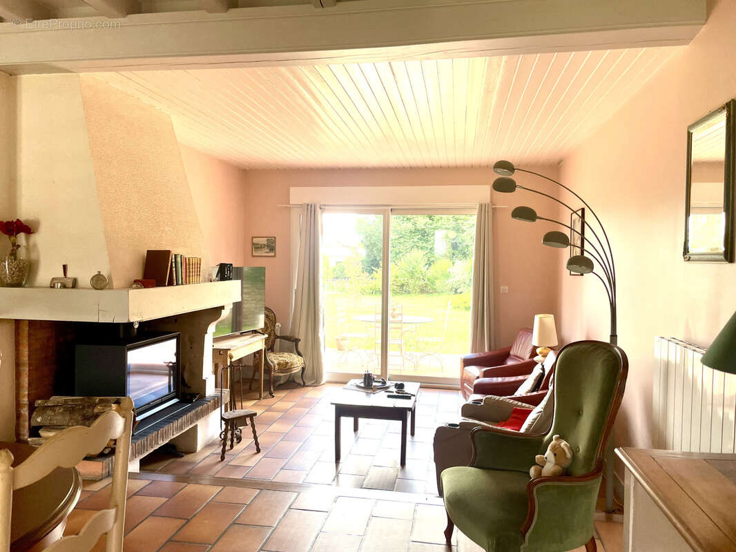 Maison à THENEZAY