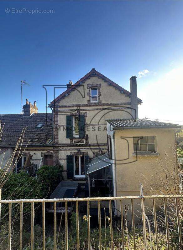 Maison à MESNIL-SUR-L'ESTREE