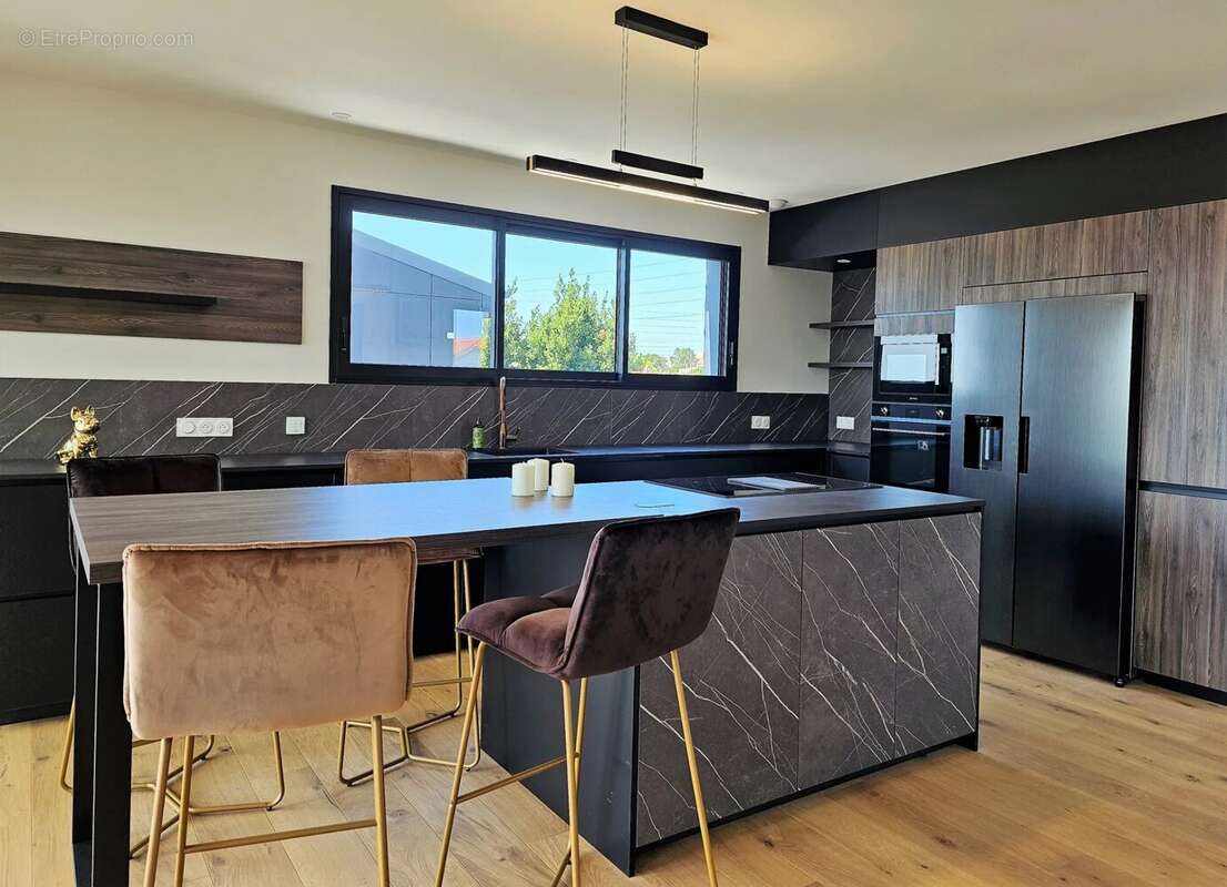 Maison à VAUX-SUR-MER