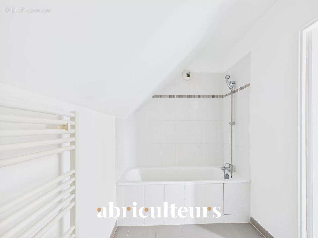 Appartement à SURVILLIERS