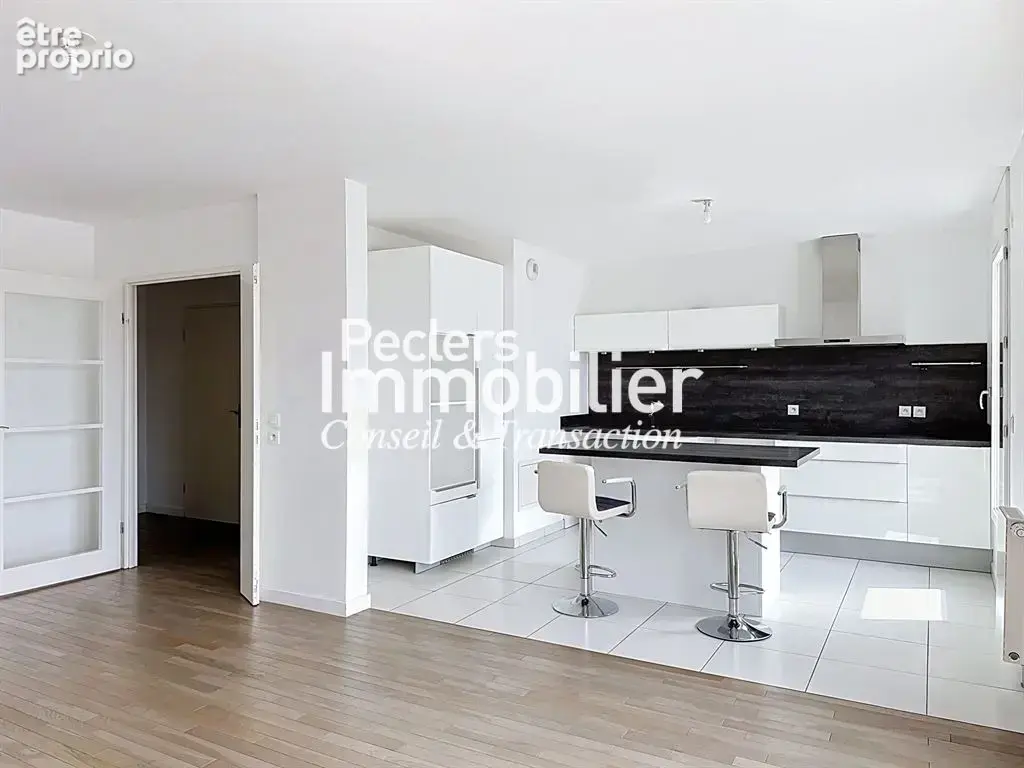 Rueil-Malmaison – Centre Ville - Parc de l'amitié - Bel appartement 3 pièces dernier étage de 74,93 - photo 3