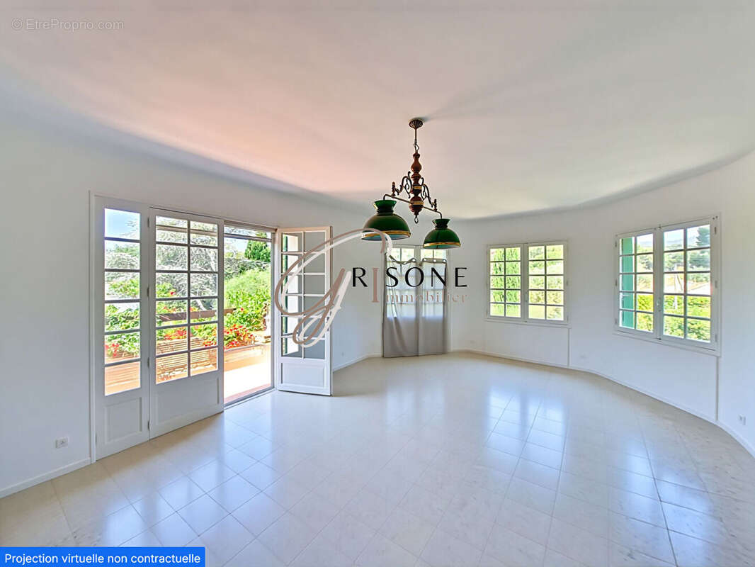 Villa de caractère de 240 m² à Sanary sur mer - photo 6
