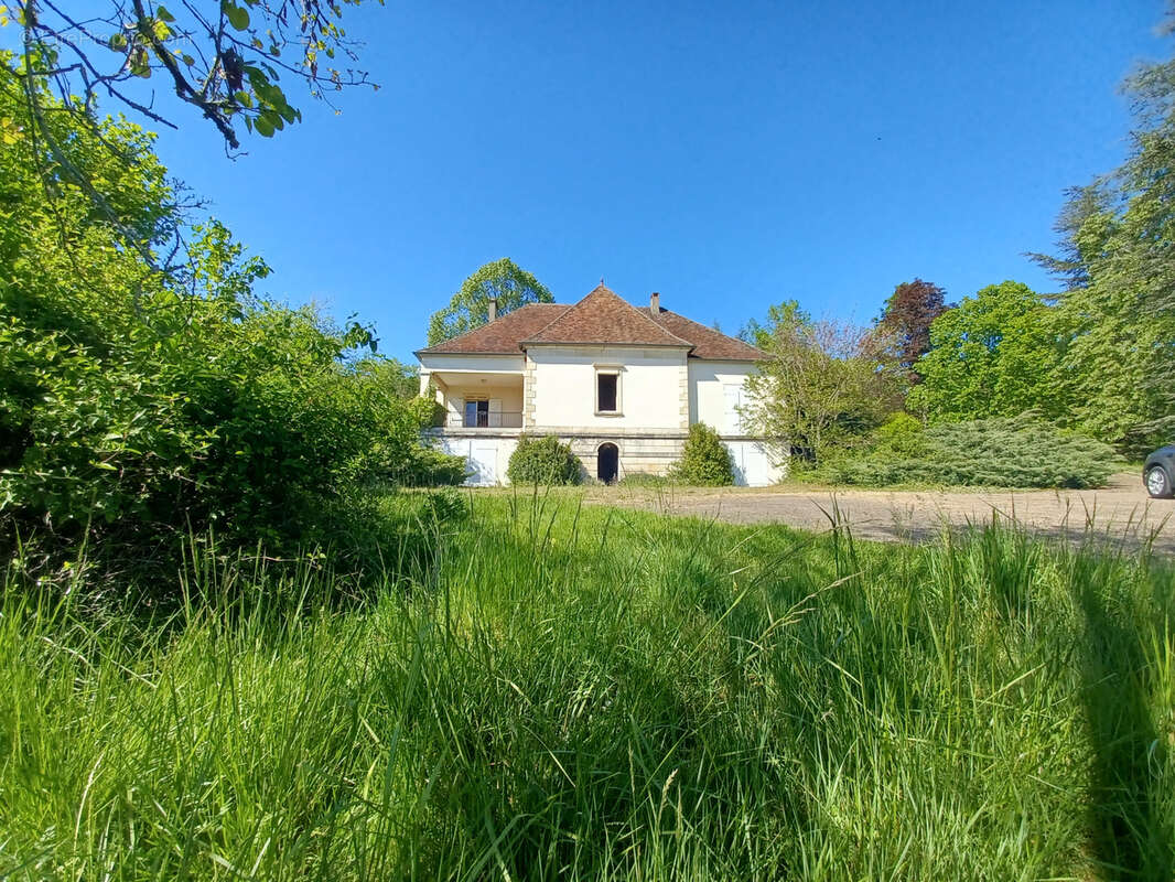Maison à LA MARCHE