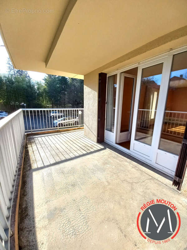 Appartement à FONTAINES-SUR-SAONE