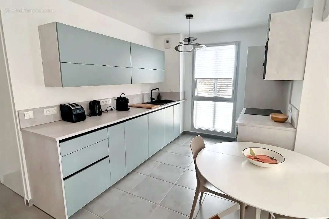 Appartement à MEZE