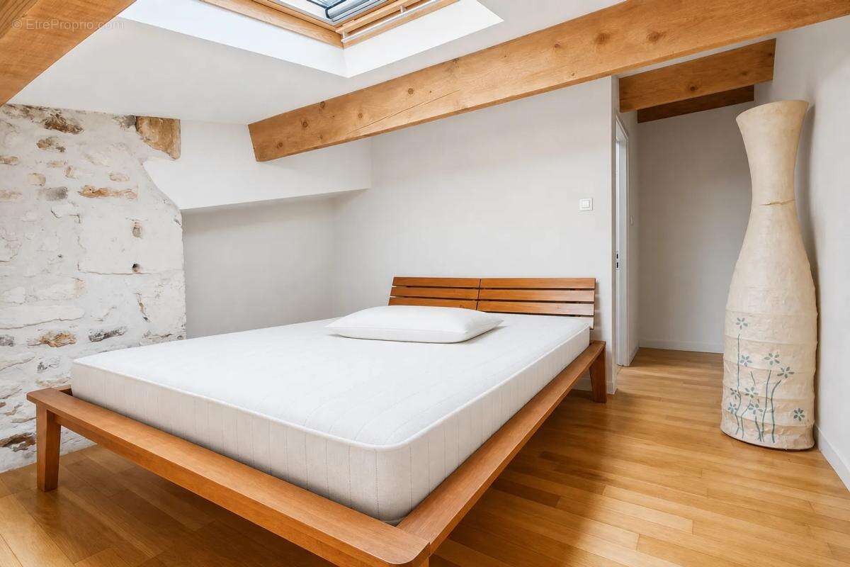 Maison de 7 pièces de 216 m² à Floirac - photo 4