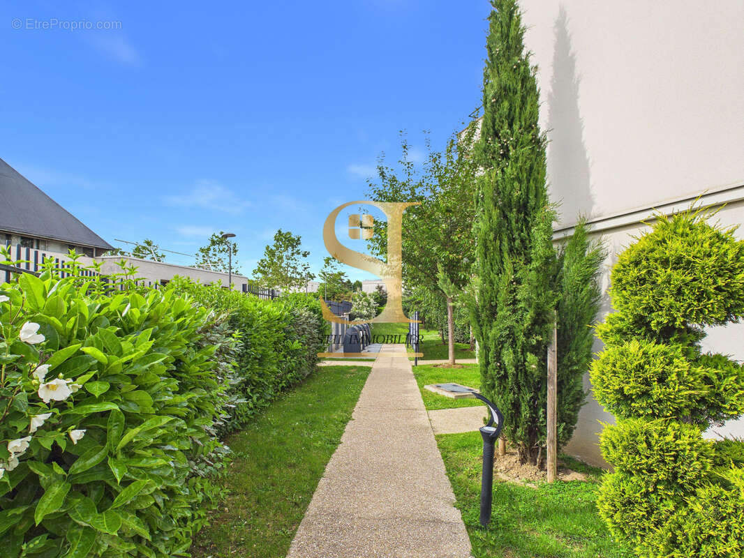 Appartement à COURCOURONNES