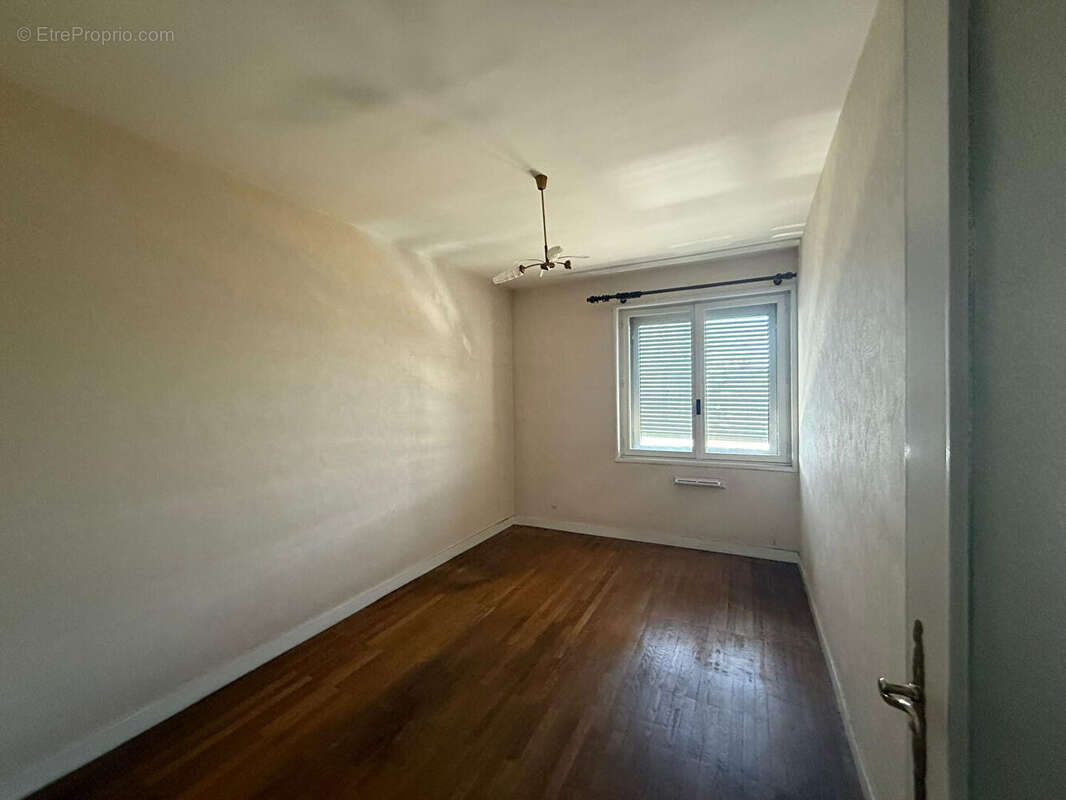 Appartement à LYON-8E