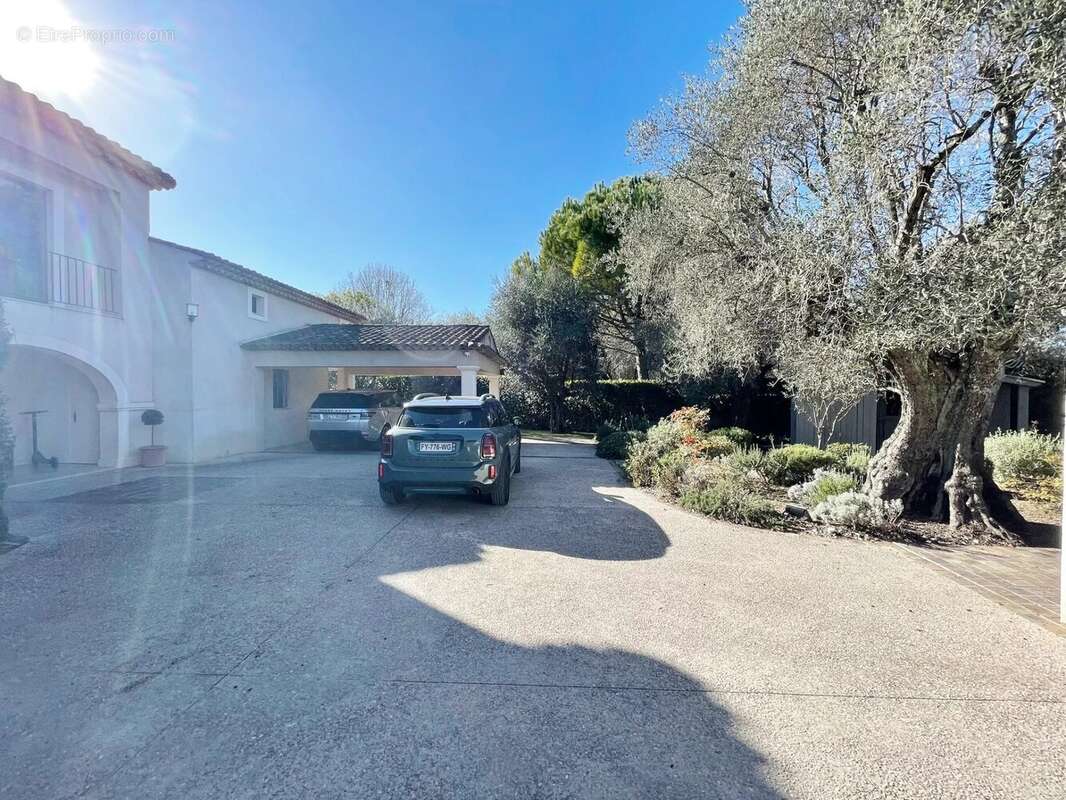 Maison à MOUGINS