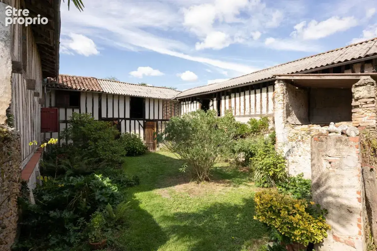 Authentique ferme landaise du XIXᵉ siècle  implantée sur 2 hectares - photo 2