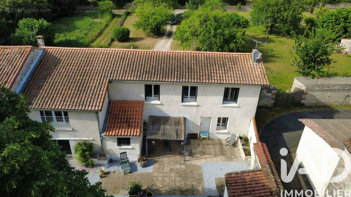 Photo 1 - Maison à MANSLE