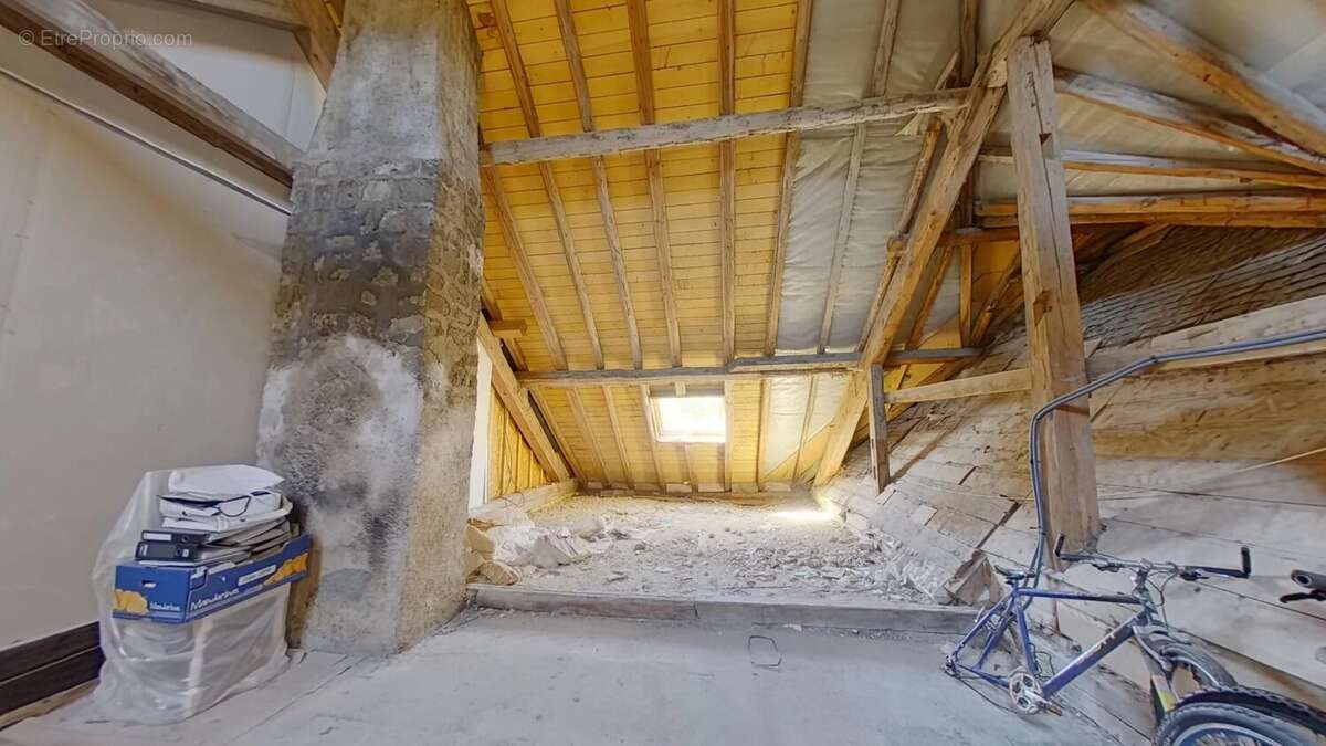 Appartement à ROCHEJEAN