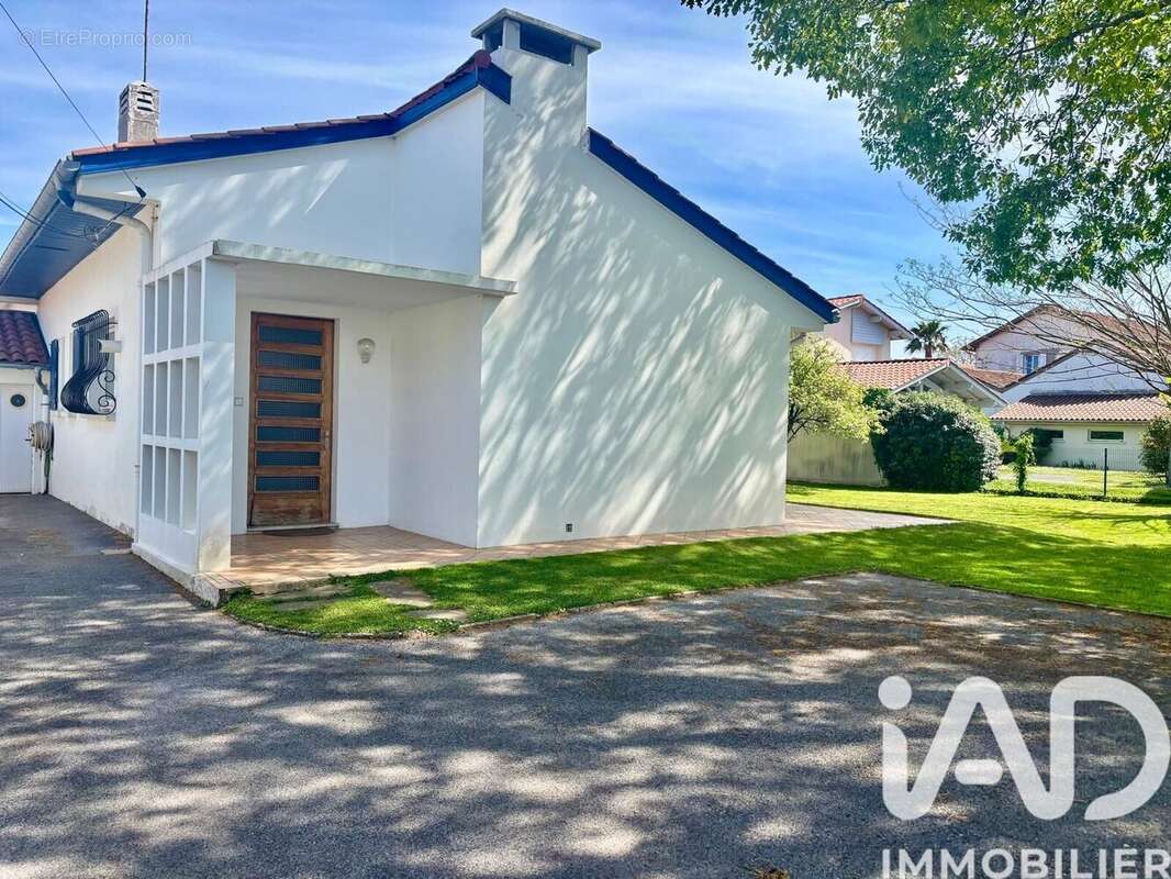 Photo 2 - Maison à ANGLET