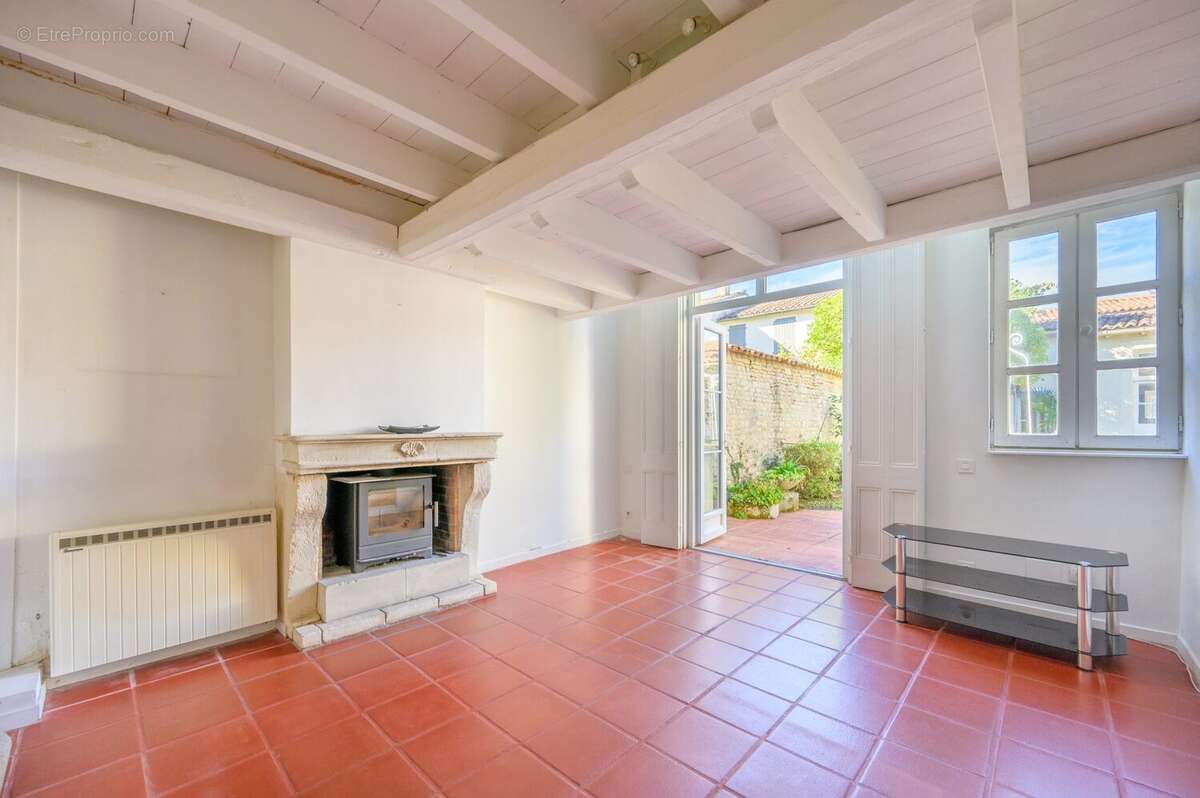 Maison 204 m² à Saint-Martin-De-Re  - photo 3
