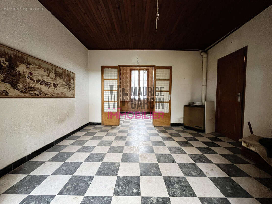 Maison à L&#039;ISLE-SUR-LA-SORGUE