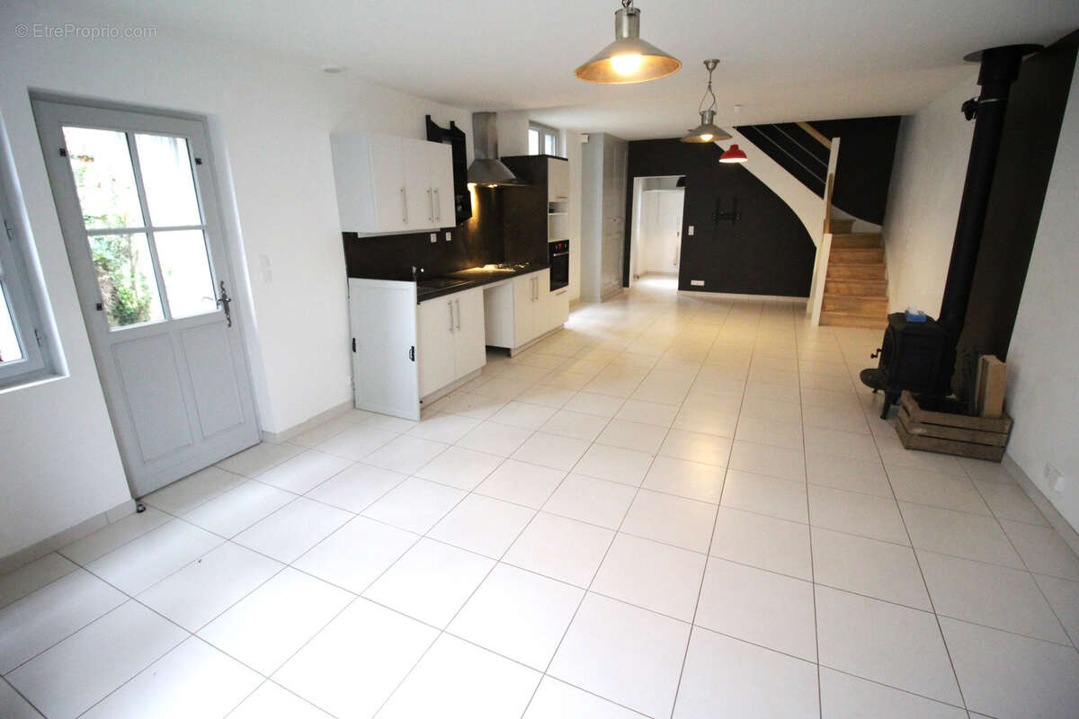 Maison à SAINT-PATERNE-RACAN