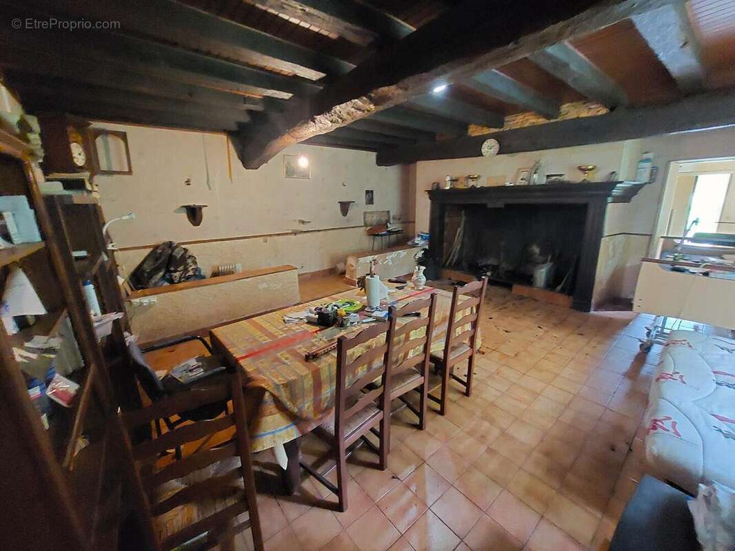 Salon - Maison à AURIGNAC