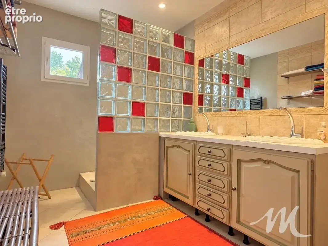 Maison de plain pied 4 chambres - piscine - cuisine d'été et dépendance - photo 12
