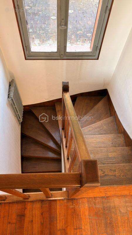 Maison à COMBS-LA-VILLE