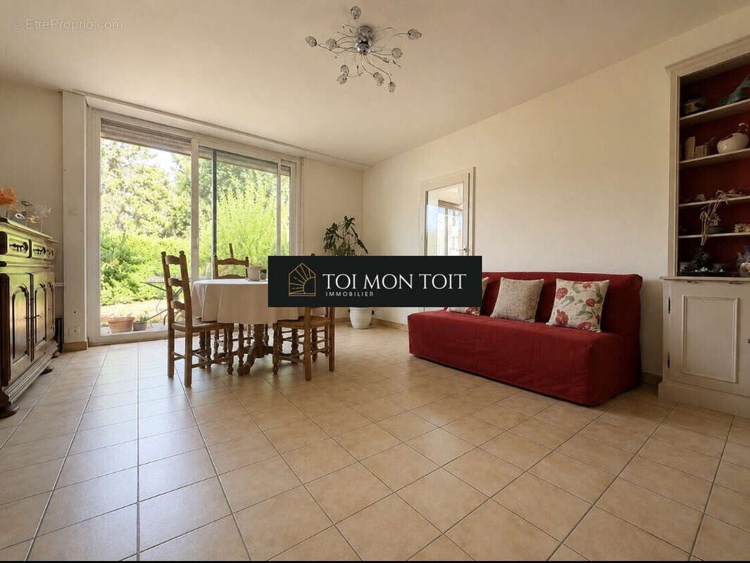 Maison 96 m² à Fosses  - photo 4