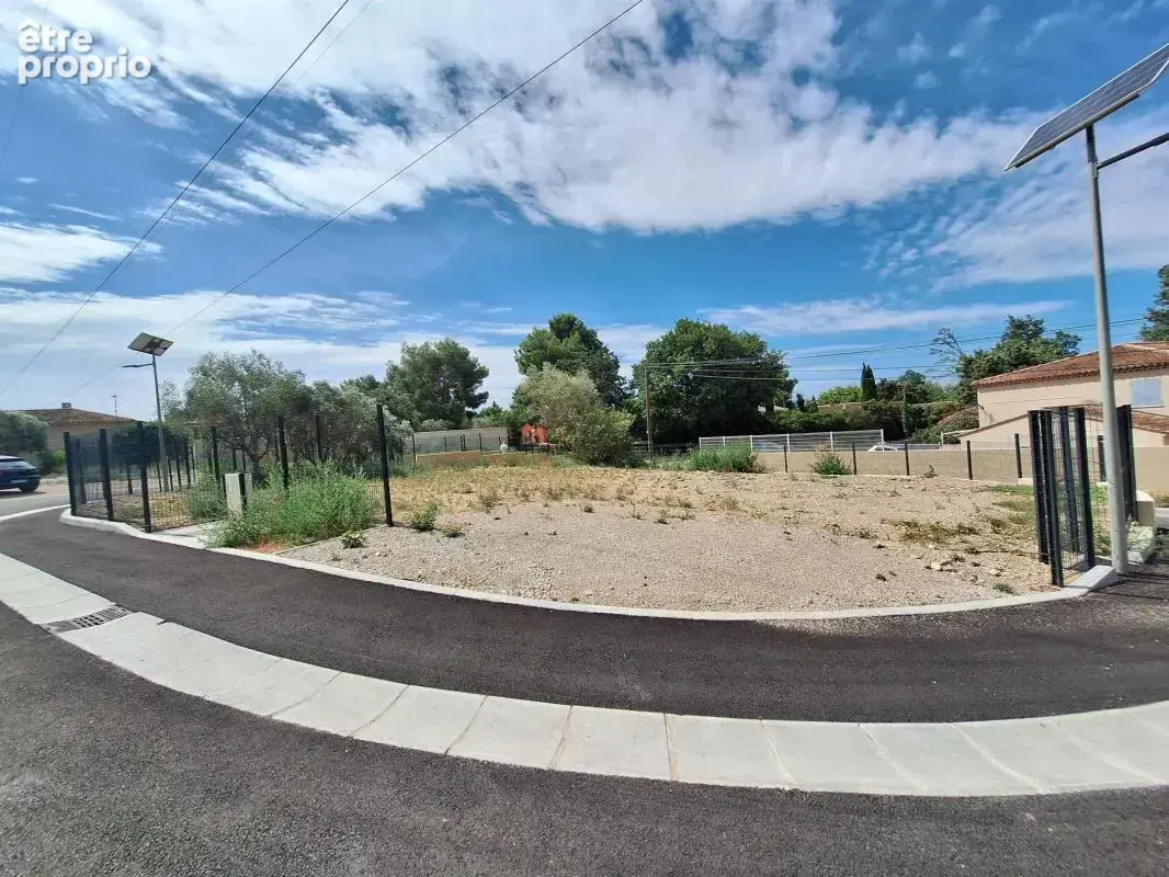 Terrain viabilise de  400 m² piscinable et libre constructeur - photo 3