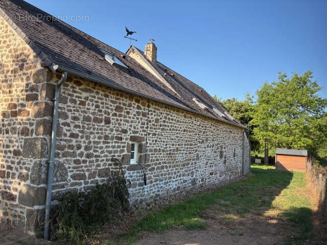 Maison à AMBRIERES-LES-VALLEES