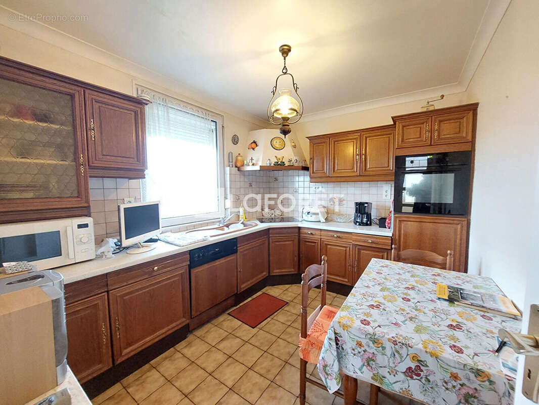 Maison à AUDUN-LE-TICHE