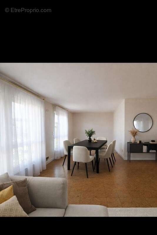 Appartement 83 m² à Montceau-Les-Mines  - photo 3