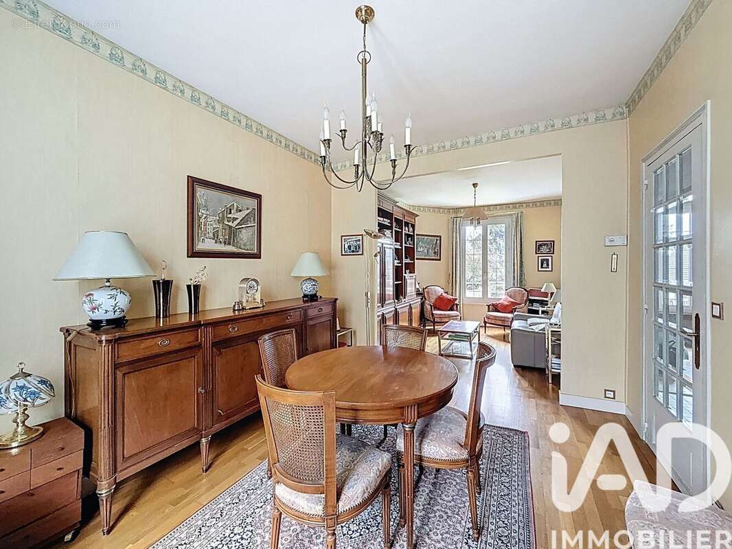 Photo 3 - Maison à VERRIERES-LE-BUISSON