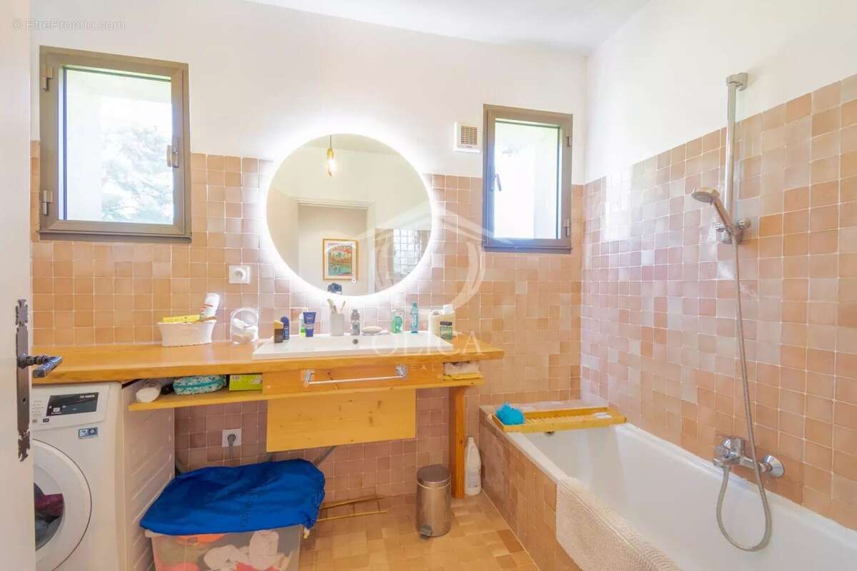 Appartement à VILLENEUVE-LOUBET