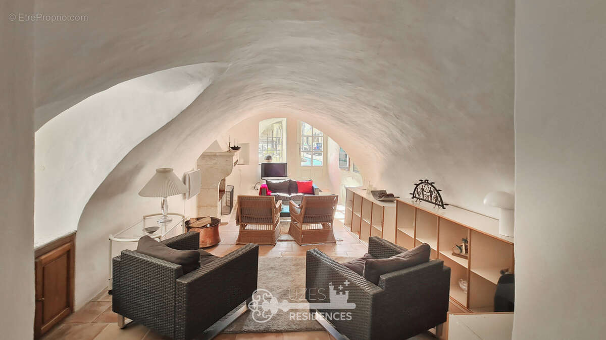 Maison de village rénovée avec 3 terrasses à 5 minutes d'Uzès - photo 4