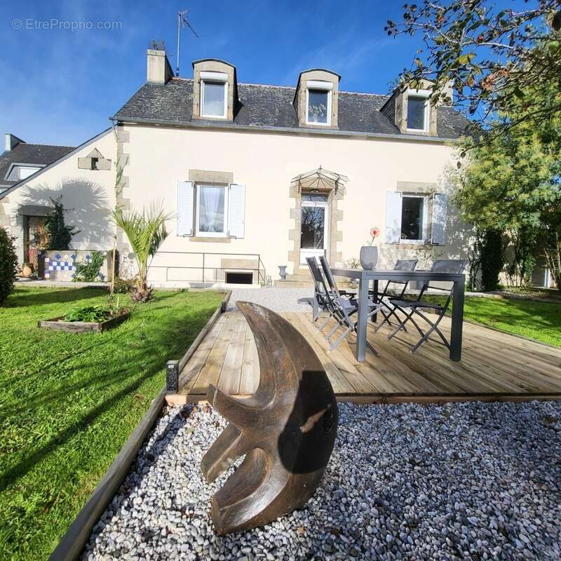 Maison à PLONEOUR-LANVERN