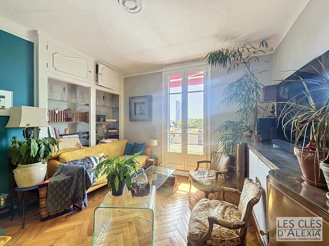 Appartement à LYON-6E