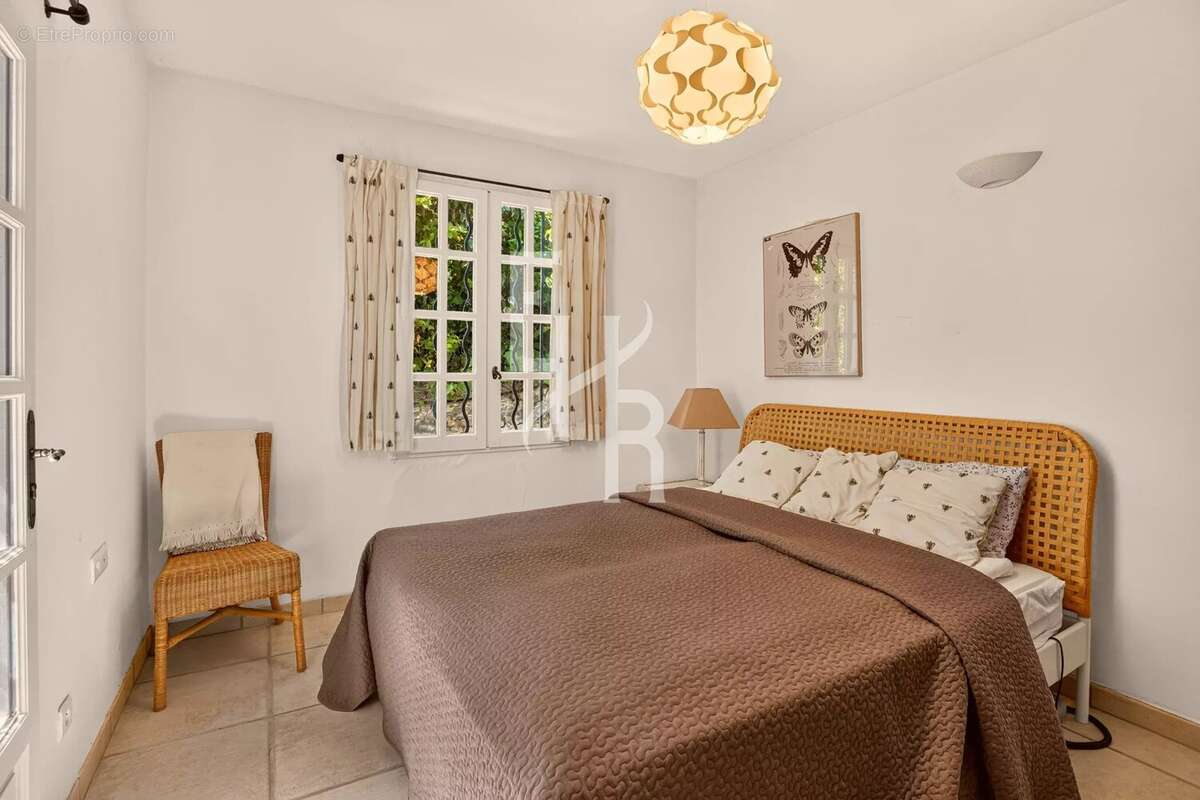 Maison à MOUGINS