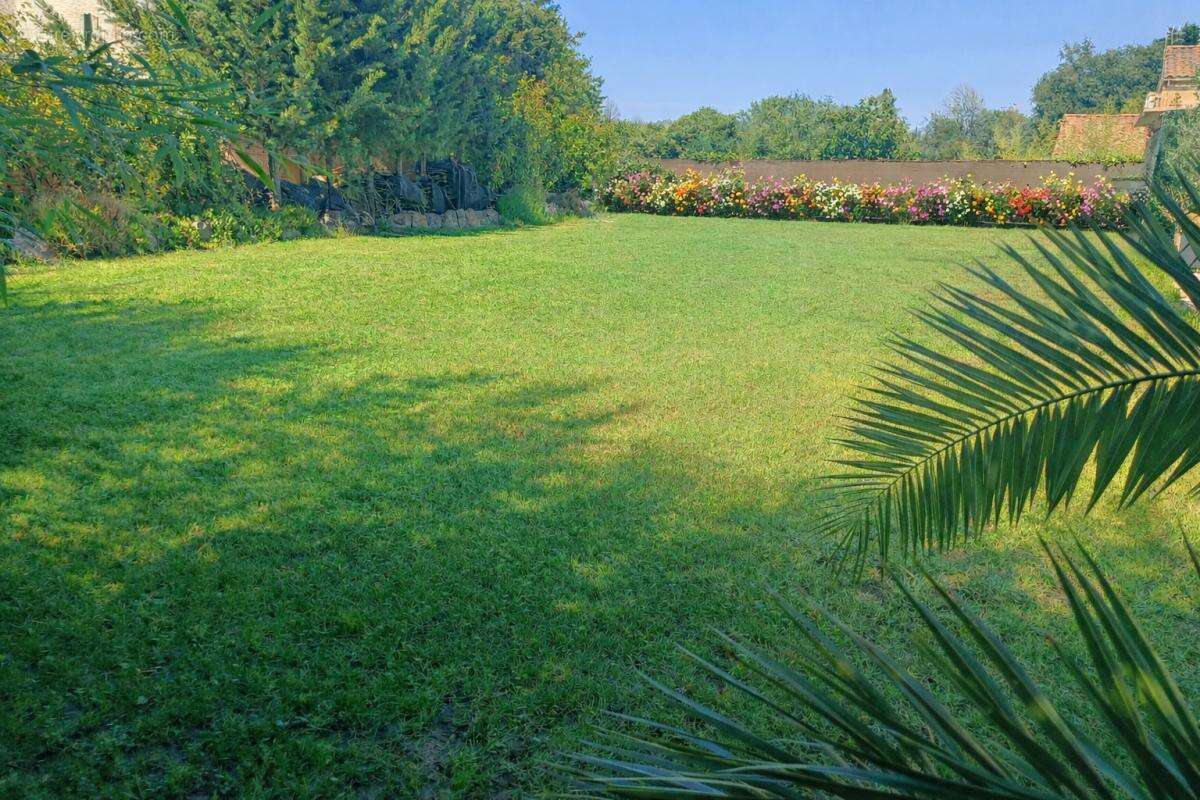 Maison à SOLLIES-VILLE