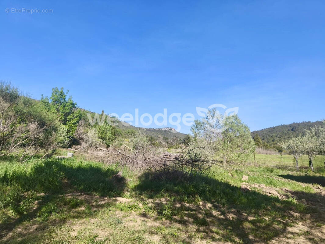 Terrain à ALBAS