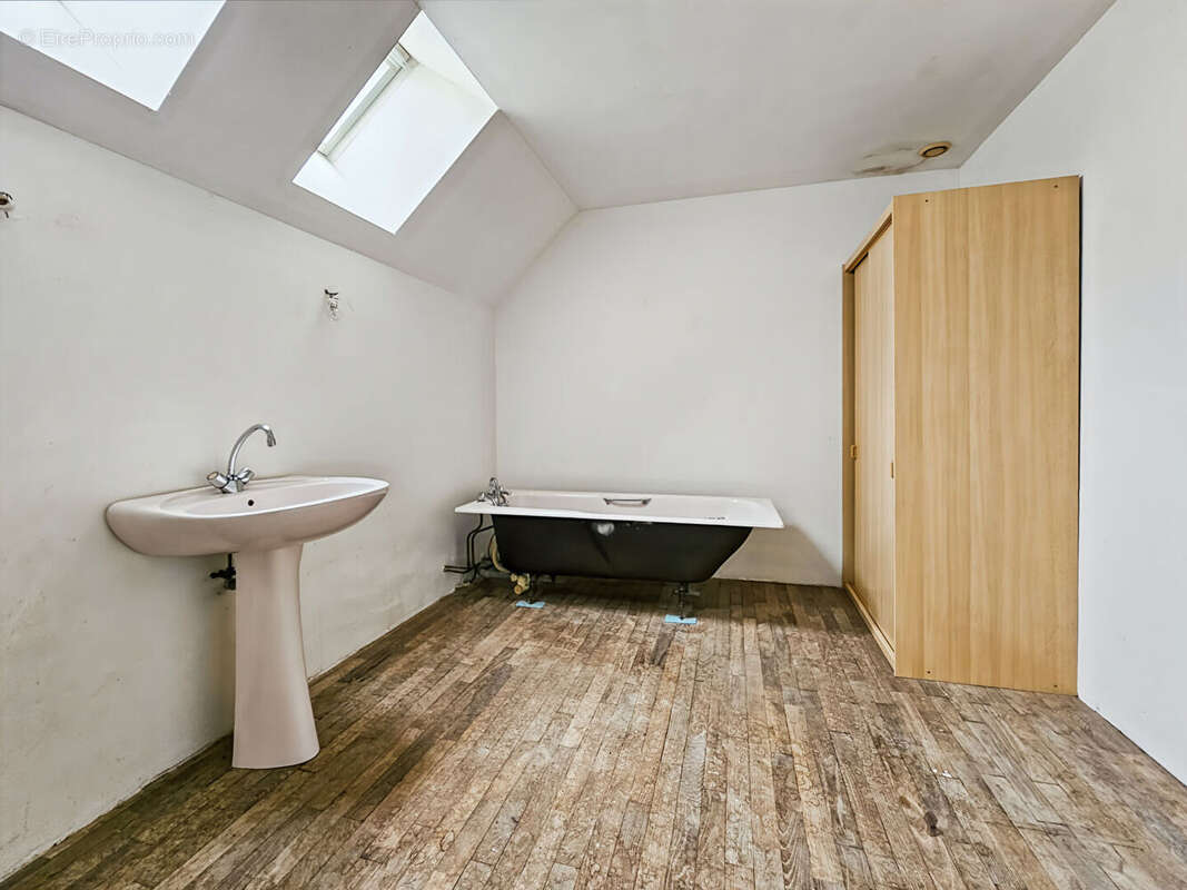 Maison à SENS-DE-BRETAGNE