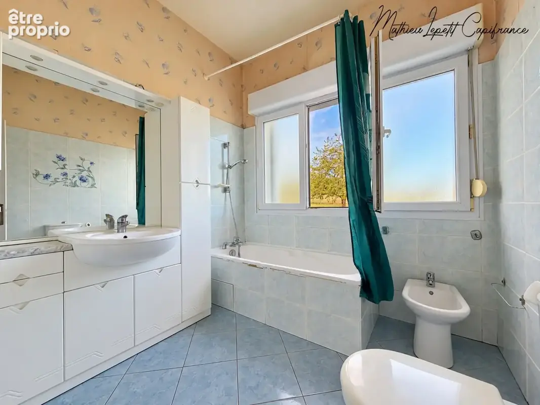 à vendre LIMEYRAT – Maison T4 sur terrain clos et arboré de 3 250 m²/kota finlandais en bois - photo 8