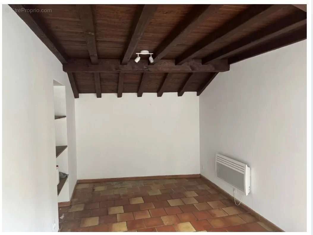 Maison à MONTAIGU-DE-QUERCY