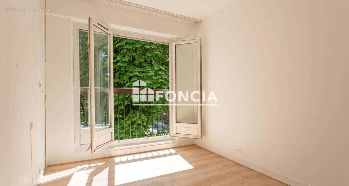 Appartement à CHILLY-MAZARIN