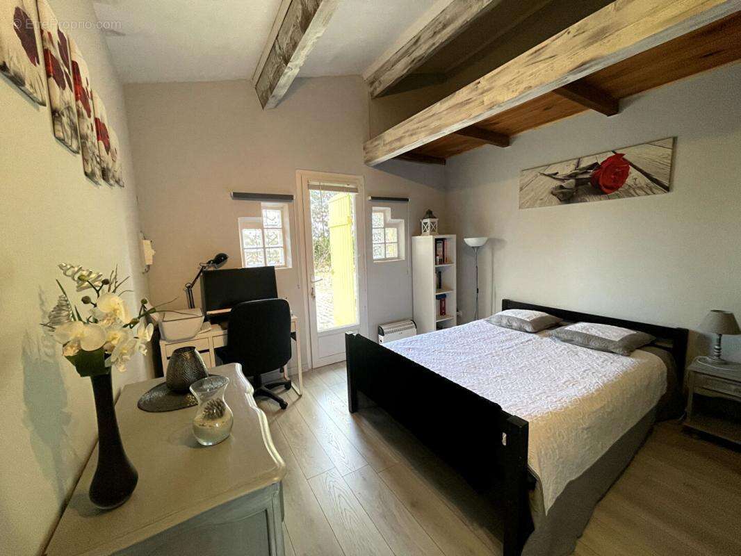 Maison à MONTAUROUX