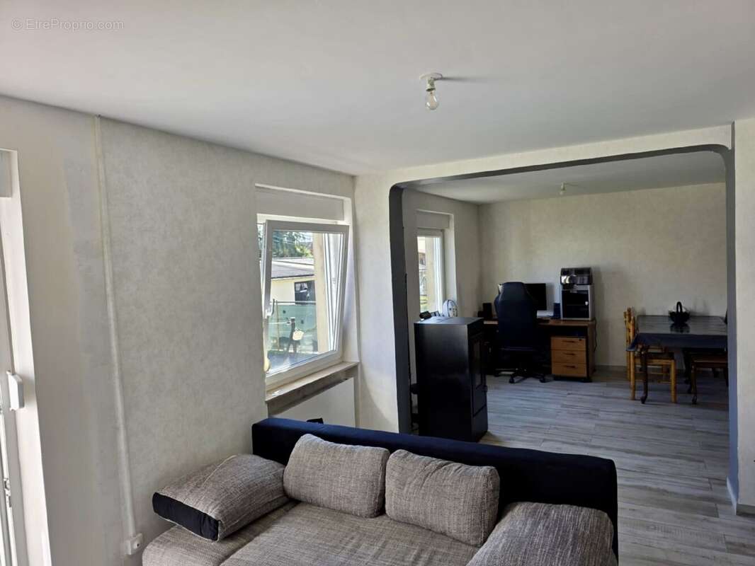 Appartement à PUTTELANGE-AUX-LACS