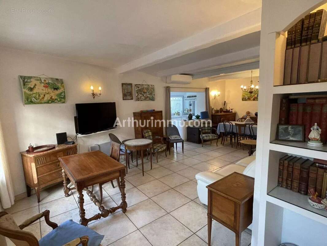 Maison à PLAN-DE-LA-TOUR