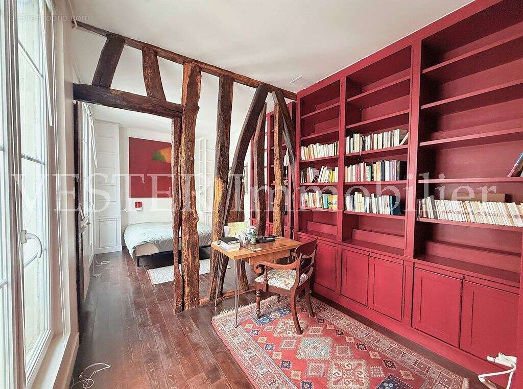 Appartement à PARIS-10E