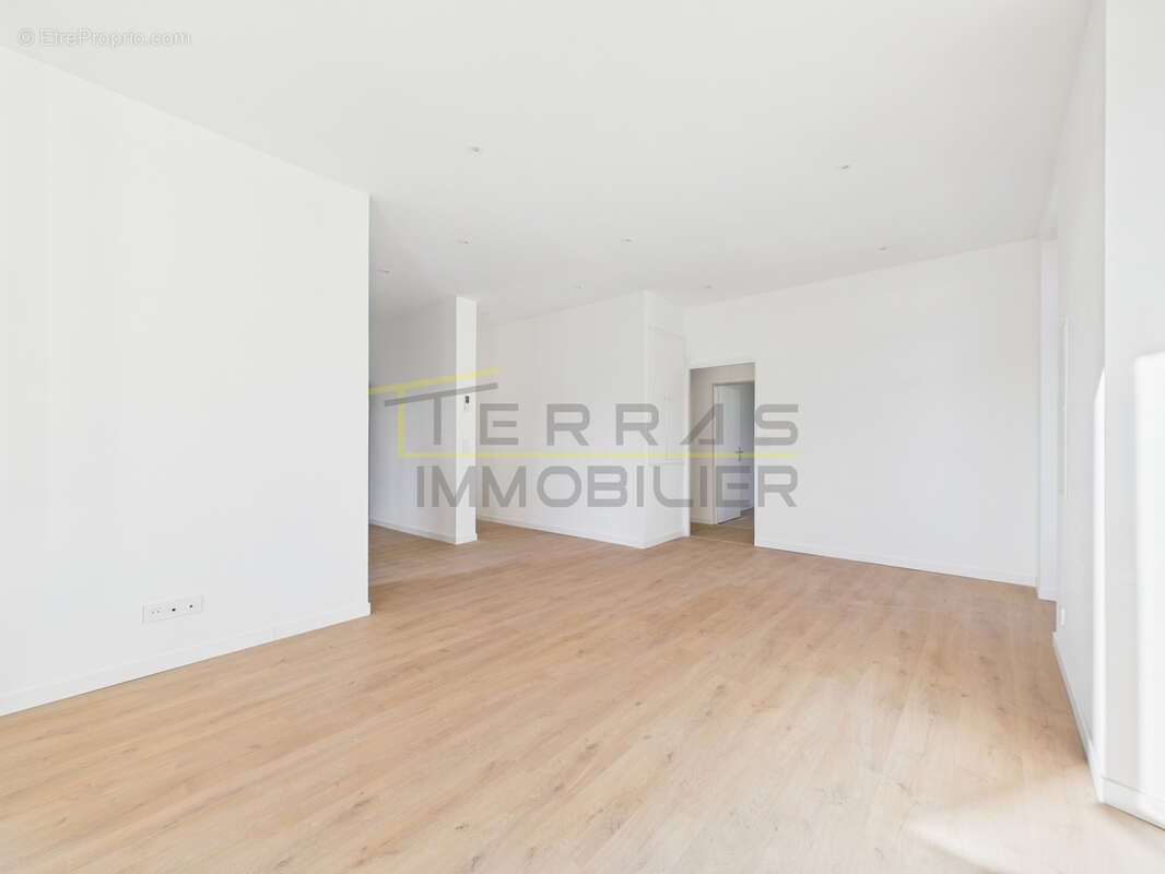 Appartement à NYONS