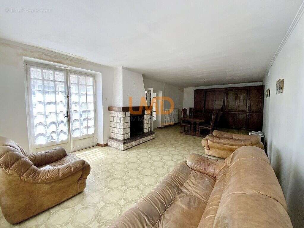 Opportunité à saisir ! 2 maisons à 20mn Sud-ouest Châteauroux ! - photo 16